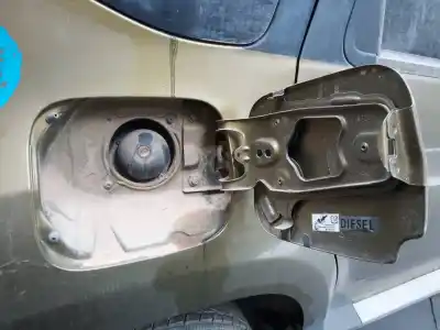 Автозапчастина б/у зовнішній пливний колпак для dacia duster laureate 4x4 посилання на oem iam   