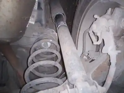 Автозапчасти б/у правый задний амортизатор за TOYOTA AURIS (_E18_) 1.8 HYBRID (ZWE186_) ссылки OEM IAM   