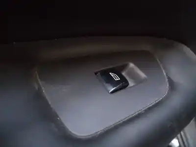 Peça sobressalente para automóvel em segunda mão botão / interruptor elevador vidro traseiro esquerdo por volvo xc90 inscription awd referências oem iam 