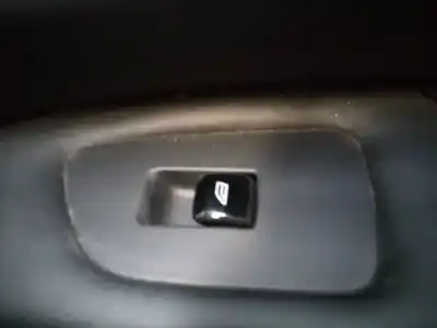 Peça sobressalente para automóvel em segunda mão botão / interruptor elevador vidro traseiro direito por volvo xc90 inscription awd referências oem iam 