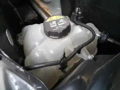 Peça sobressalente para automóvel em segunda mão depósito de expansão por volvo xc90 inscription awd referências oem iam 