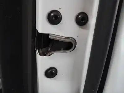 Peça sobressalente para automóvel em segunda mão fechadura da porta dianteira direita por chevrolet orlando lt+ referências oem iam 