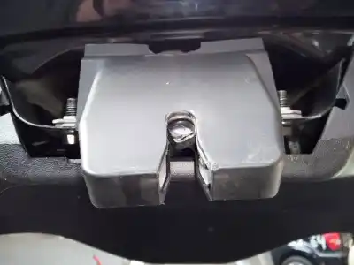 Pezzo di ricambio per auto di seconda mano Baule / Serratura Del Cancello per VOLVO V40 Momentum Riferimenti OEM IAM   