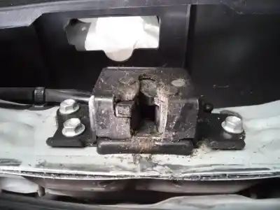 Peça sobressalente para automóvel em segunda mão Fechadura Do Mala por TOYOTA PRIUS (NHW30) Plug-in Hybrid Advance Referências OEM IAM   