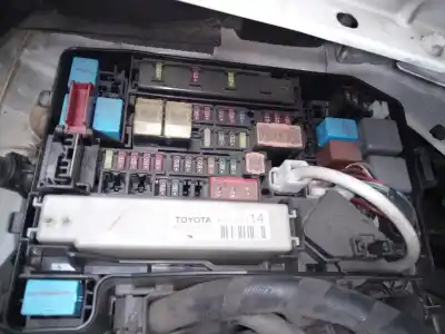 Автозапчастина б/у реле/запоперівник для toyota prius (nhw30) plug-in hybrid advance посилання на oem iam 8264147090  72818793