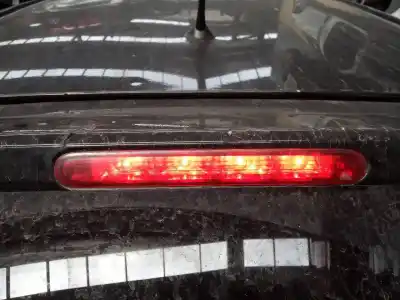 Recambio de automóvil de segunda mano de luz central de freno para hyundai i20 city s referencias oem iam   