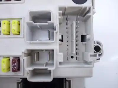 Second-hand car spare part fuse box unit for fiat scudo combi (272) l2h1 120 multijet (5 pl.) oem iam references 52089836 e3-a4-23-1 