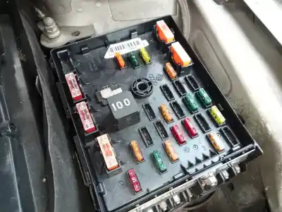 Peça sobressalente para automóvel em segunda mão caixa de fusíveis e relés por volkswagen passat lim. (362) edition bluemotion referências oem iam 3c0937125a