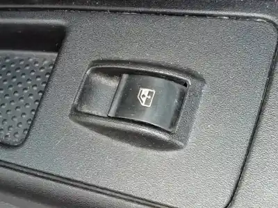 Gebrauchtes Autoersatzteil FENSTERSCHALTER VORNE RECHTS zum FIAT LINEA (110)  OEM-IAM-Referenzen   