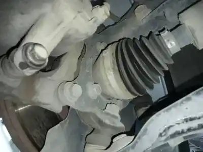 Tweedehands auto-onderdeel knokkel rechts voor voor toyota avensis (t27) advance oem iam-referenties 