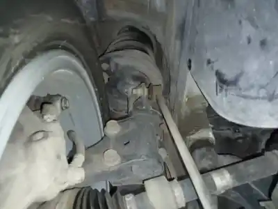 Tweedehands auto-onderdeel schokbreker rechts voor voor toyota avensis (t27) advance oem iam-referenties 