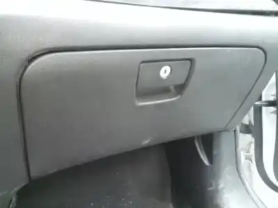 Peça sobressalente para automóvel em segunda mão Porta Luvas por CHEVROLET ORLANDO LT+ Referências OEM IAM   