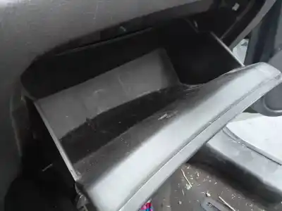 Peça sobressalente para automóvel em segunda mão porta luvas por chevrolet orlando lt+ referências oem iam   