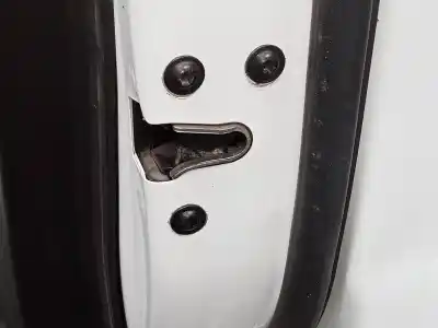 Peça sobressalente para automóvel em segunda mão fechadura da porta dianteira direita por chevrolet orlando lt+ referências oem iam 