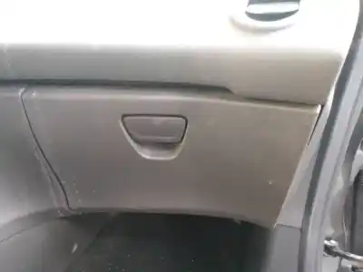 Автозапчастина б/у  для FORD FIESTA (CCN)  Посилання на OEM IAM   
