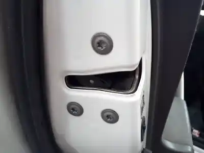 Автозапчасти б/у замок задней левой двери за toyota prius (nhw30) plug-in hybrid advance ссылки oem iam 