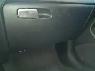 Автозапчасти б/у бардачок за AUDI A5 COUPE (8T) 2.0 TFSI (132kW) ссылки OEM IAM   