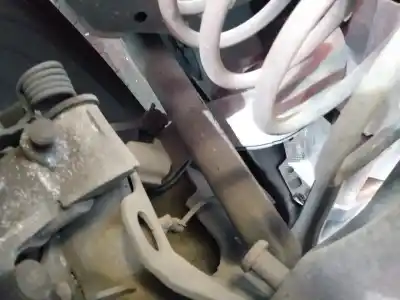 Pezzo di ricambio per auto di seconda mano  per VOLVO V40  Riferimenti OEM IAM    Pezzo di ricambio per auto di seconda mano  per VOLVO V40  Riferimenti OEM IAM