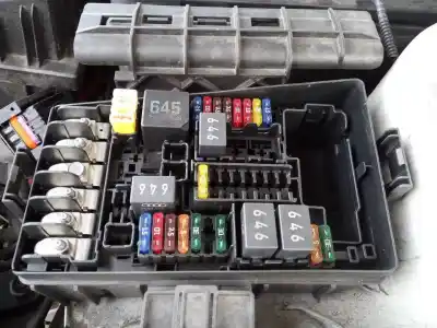 Second-hand car spare part fuse box unit for skoda octavia combi (5e5) ambition oem iam references   
