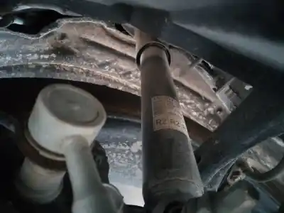 Автозапчасти б/у правый задний амортизатор за toyota c-hr (_x1_) 1.8 hybrid (zyx10_ zyx11_) ссылки oem iam 48530f4020