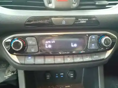 Автозапчасти б/у климат-контроль за hyundai i30 (pd) essence ссылки oem iam 97250g4200 e3-a3-43-1 