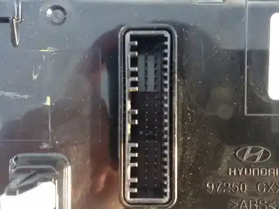 Автозапчасти б/у климат-контроль за hyundai i30 (pd) essence ссылки oem iam 97250g4200 e3-a3-43-1 