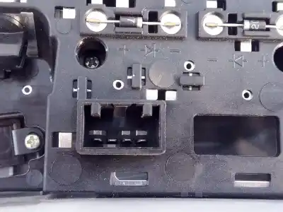 Автозапчасти б/у внутренний свет за hyundai i30 (pd) essence ссылки oem iam 92800g30xx e2-b5-59-2 20161210134007