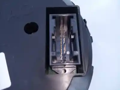 Peça sobressalente para automóvel em segunda mão quadrante por audi a3 sedán (8vs) ambition referências oem iam 8v0920871c e2-a1-23-5 a2c90493400