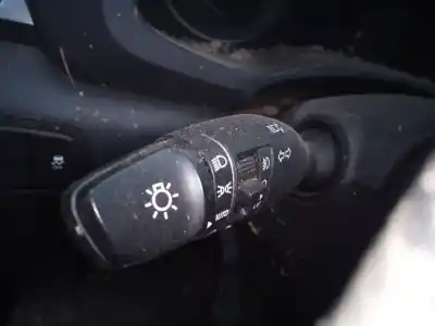 Recambio de automóvil de segunda mano de mando intermitentes para hyundai tucson essence 2wd referencias oem iam 