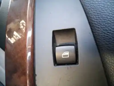 Recambio de automóvil de segunda mano de MANDO ELEVALUNAS TRASERO DERECHO para BMW SERIE 5 BERLINA (E60)  referencias OEM IAM   