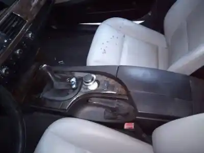 Автозапчасти б/у ЦЕНТРАЛЬНАЯ КОНСОЛЬ за BMW SERIE 5 BERLINA (E60)  ссылки OEM IAM   
