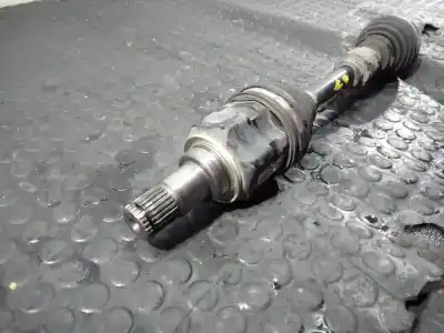 Pièce détachée automobile d'occasion transmission avant gauche pour toyota prius (nhw30) plug-in hybrid advance références oem iam  p1-b6-14 