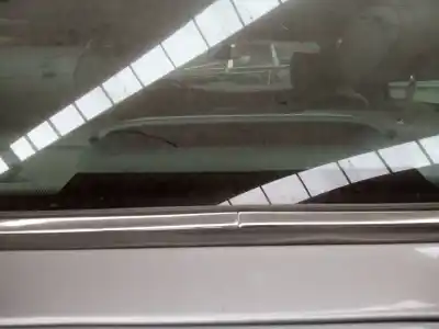 Pezzo di ricambio per auto di seconda mano Luce Freno Centrale per JAGUAR DAIMLER 8/3996 Riferimenti OEM IAM   