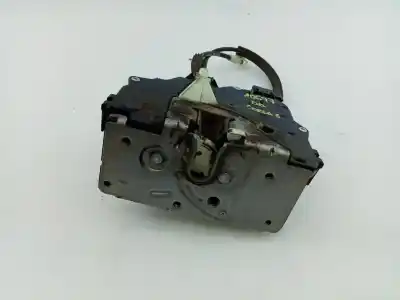 Second-hand car spare part front right door lock for opel corsa d selective oem iam references 13431840 e2-b6-65-2 