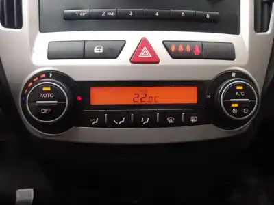 Peça sobressalente para automóvel em segunda mão comando de sofagem (chauffage / ar condicionado) por kia cee´d active referências oem iam 972501h600 e3-a3-24-3 