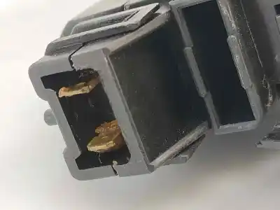 Second-hand car spare part rear right door lock for dacia duster ambiance 4x2 oem iam references  e1-a1-40-1 