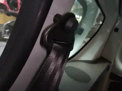 Recambio de automóvil de segunda mano de CINTURON SEGURIDAD TRASERO DERECHO para DACIA DOKKER EXPRESS  referencias OEM IAM   