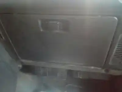 Автозапчастина б/у бардачок для MITSUBISHI GALLOPER (HYUNDAI) 2.5 Turbodiesel Посилання на OEM IAM   