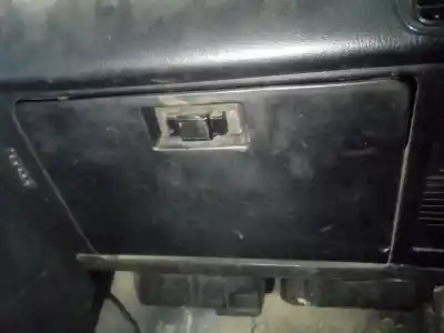 Автозапчастина б/у бардачок для MITSUBISHI GALLOPER (HYUNDAI) 2.5 Turbodiesel Посилання на OEM IAM   