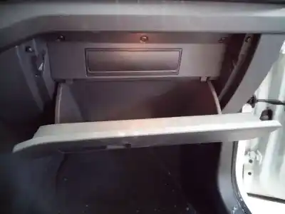 Автозапчастина б/у бардачок для volkswagen t-cross (c11) 1.0 tsi посилання на oem iam   