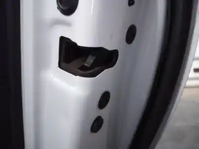 Peça sobressalente para automóvel em segunda mão fechadura da porta traseira direita por peugeot 5008 allure referências oem iam 