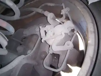 Peça sobressalente para automóvel em segunda mão pinça de travão traseira direita por peugeot 5008 allure referências oem iam 