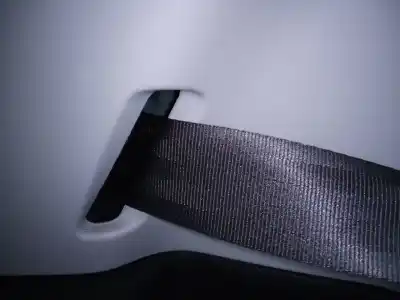 Recambio de automóvil de segunda mano de CINTURON SEGURIDAD TRASERO IZQUIERDO para OPEL CORSA D  referencias OEM IAM   