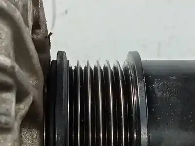 Автозапчастина б/у генератор для opel corsa d selective посилання на oem iam 39047360 p3-b6-8-2 