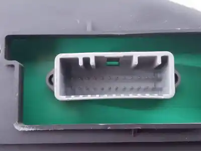 Peça sobressalente para automóvel em segunda mão quadrante por renault clio iii exception referências oem iam 8200582707 e2-a1-35-1 