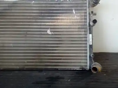 Second-hand car spare part water radiator for audi a3 (8l) 1.8 ambiente oem iam references 652011  