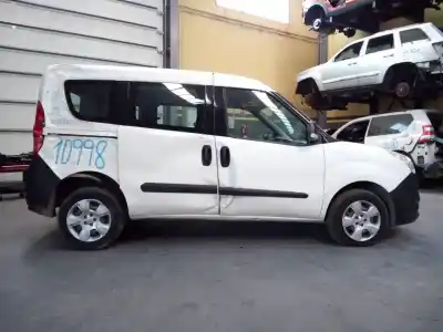 Piesă de schimb auto la mâna a doua cutie de viteze pentru opel combo d cargo l2h1 2.4t referințe oem iam 3817994 m1-a3-123 