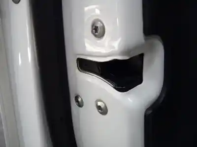 Peça sobressalente para automóvel em segunda mão fechadura da porta dianteira esquerda por kia carens ( ) drive referências oem iam 