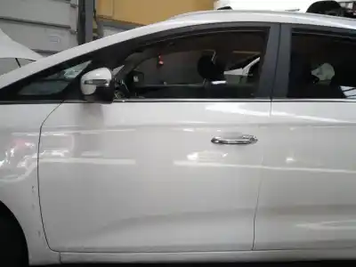 Peça sobressalente para automóvel em segunda mão porta da frente esquerda por kia carens ( ) drive referências oem iam 