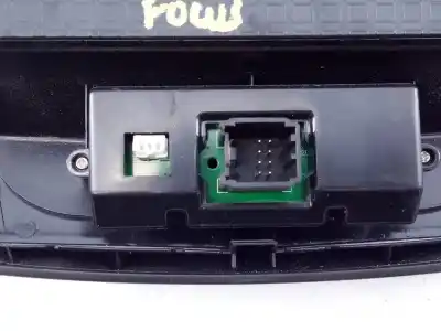 Second-hand car spare part gps navigation system for ford focus turn. (cb8) titanium oem iam references  e3-b3-23-1 